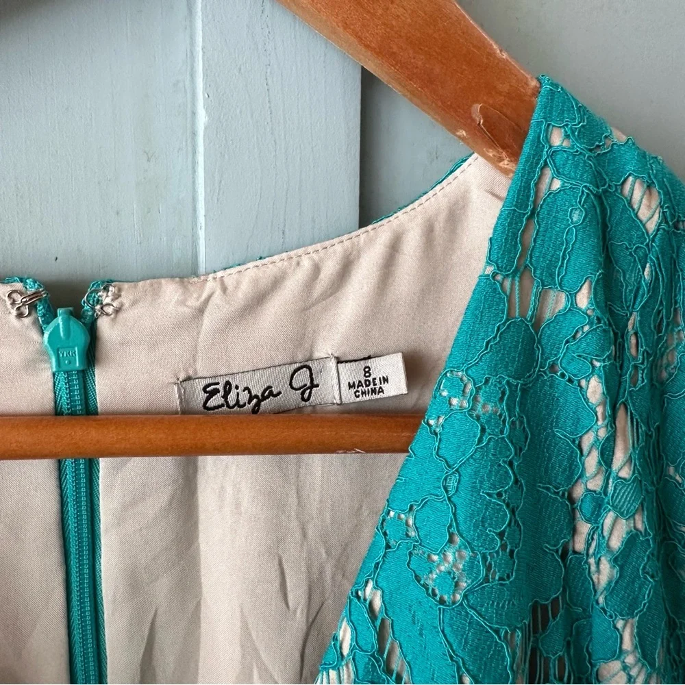 NWT Eliza J Missy Teal Turquoise Lace Flare Midi Dress Size 8 - Picture 4 of 6